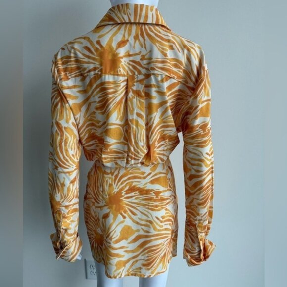 LILLY’S KLOSET Pattern Wrap Dress - Picture 5 of 10